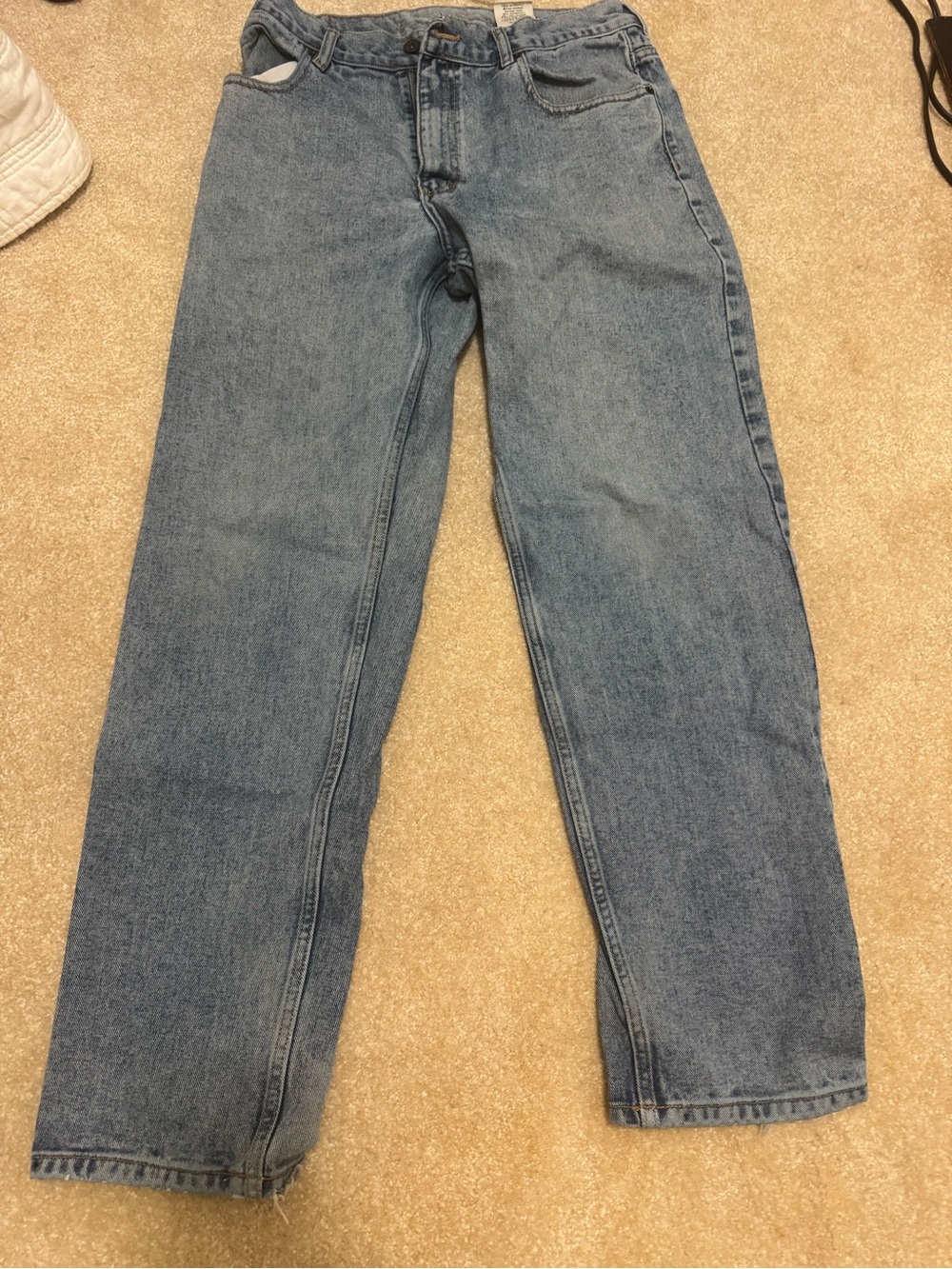 High Sierra Men's Relaxed Light Blue Denim Jeans. 33x32